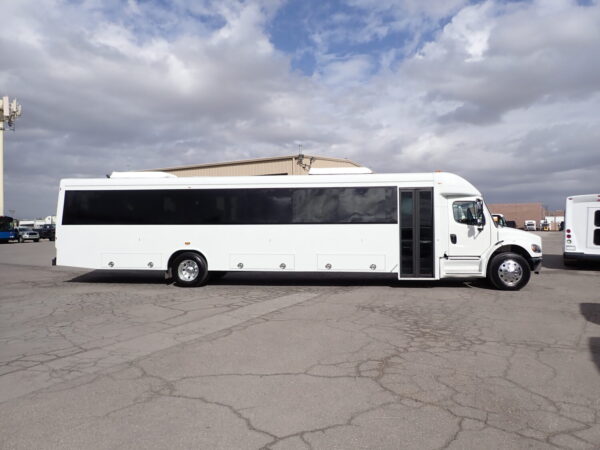 NEW 2026 ECD KSIR M2 Freightliner Executive Shuttle SP4191 - Image 4