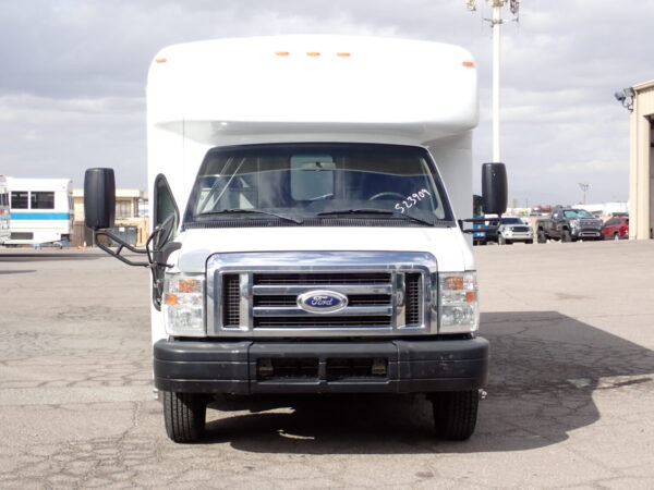 2015 Startrans Lift Equipped Shuttle Bus S23909 - Image 2