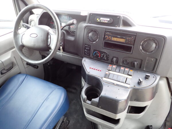 2015 Startrans Lift Equipped Shuttle Bus S23909 - Image 11