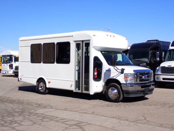 2023 Starcraft Allstar Shuttle Bus S25902