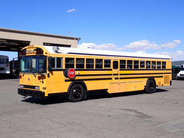 2001 Blue Bird All American School Bus B97724 - Image 3