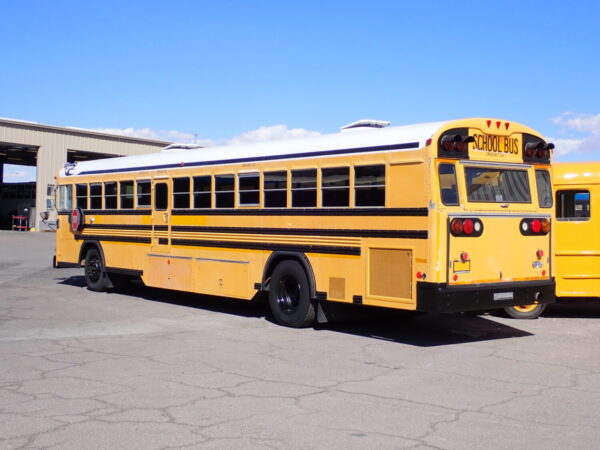 2001 Blue Bird All American School Bus B97724 - Image 5