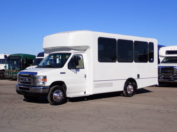 2017 ElDorado Advantage Lift Equipped Shuttle Bus S75786 - Image 3