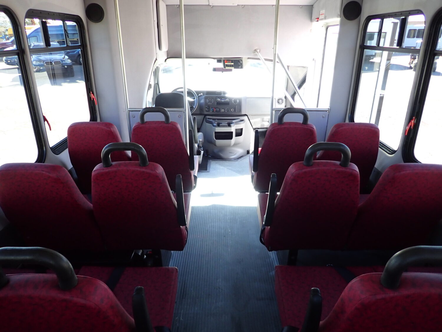 2010 Starcraft Allstar Shuttle Bus S00516 - Image 10