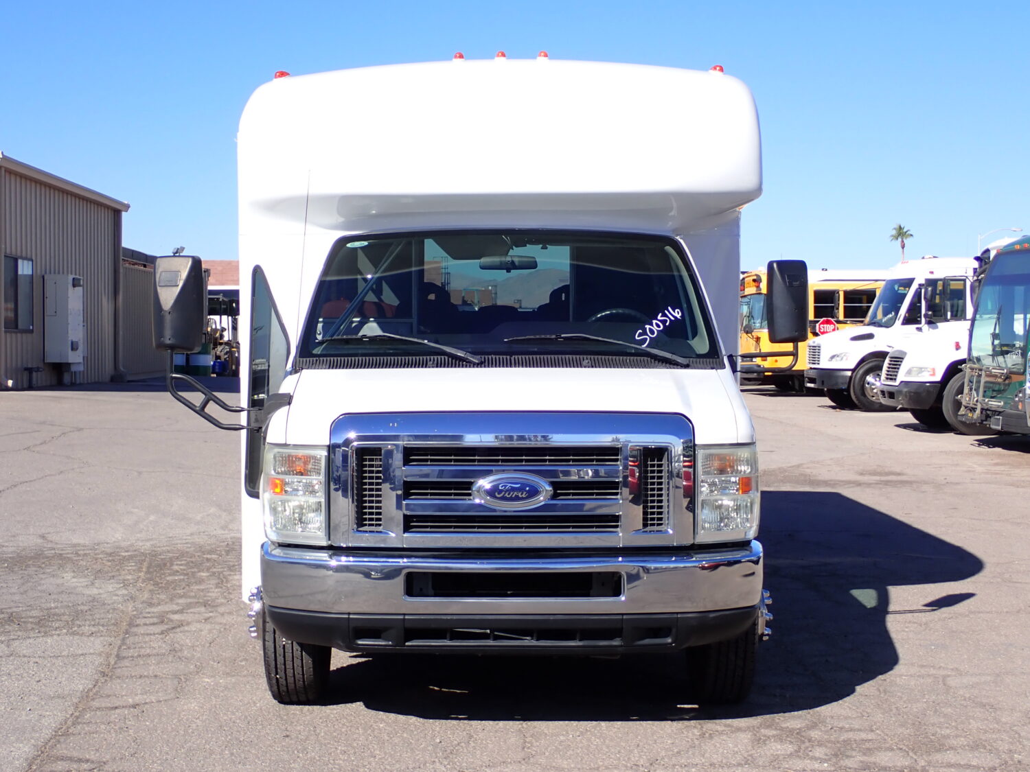 2010 Starcraft Allstar Shuttle Bus S00516 - Image 2