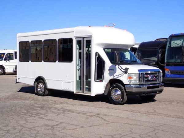 2010 Starcraft Allstar Shuttle Bus S00516