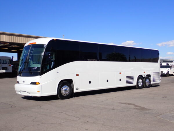 2009 MCI J4500 Highway Coach C65314 - Image 3