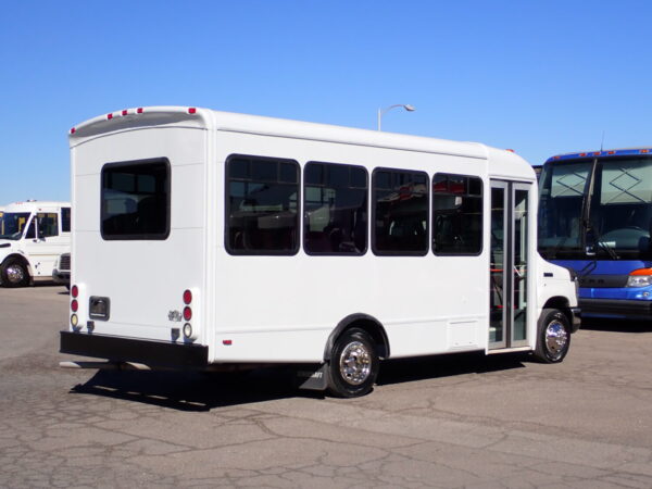 2010 Starcraft Allstar Shuttle Bus S00516 - Image 7