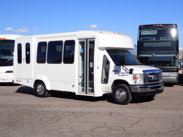 2012 Elkhart Lift Equipped Shuttle Bus S31506