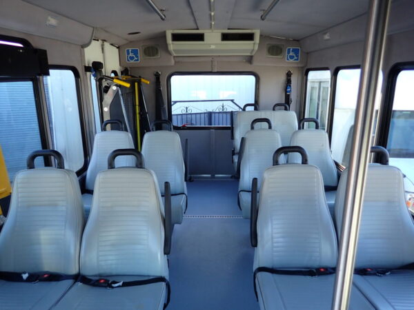 2015 Starcraft Startrans Lift Equipped Shuttle Bus S58307 - Image 9