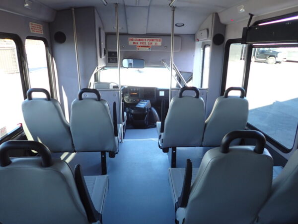 2015 Starcraft Startrans Lift Equipped Shuttle Bus S58307 - Image 10