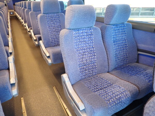 2009 MCI J4500 Highway Coach C65314 - Image 8