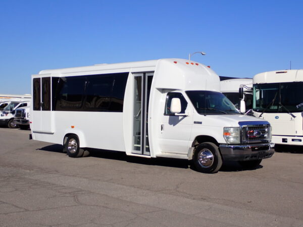2010 Ameritrans 285 Lift Equipped Shuttle Bus S34252