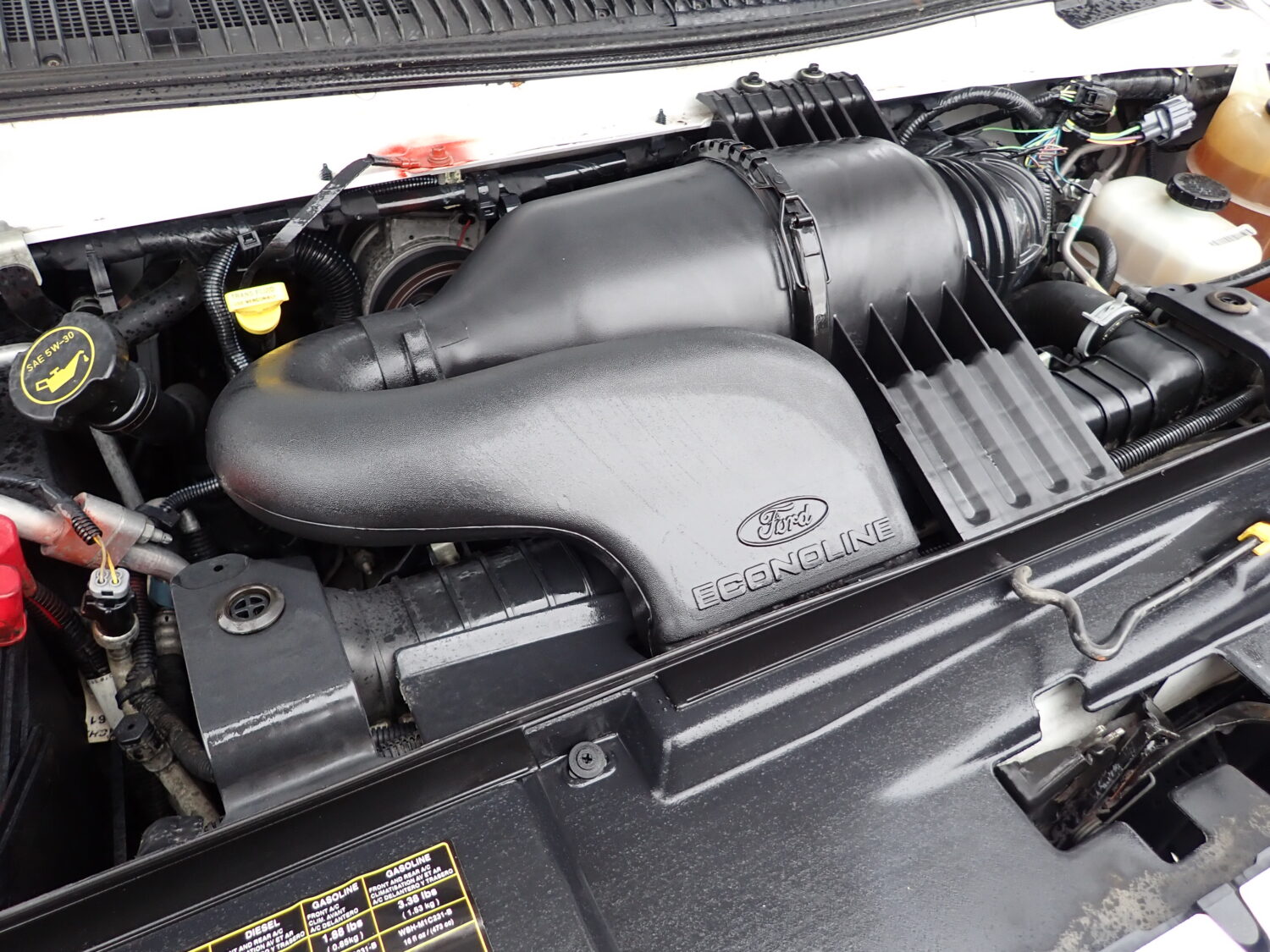 2016 Goshen Lift Equipped Shuttle Bus S29821 - Image 12