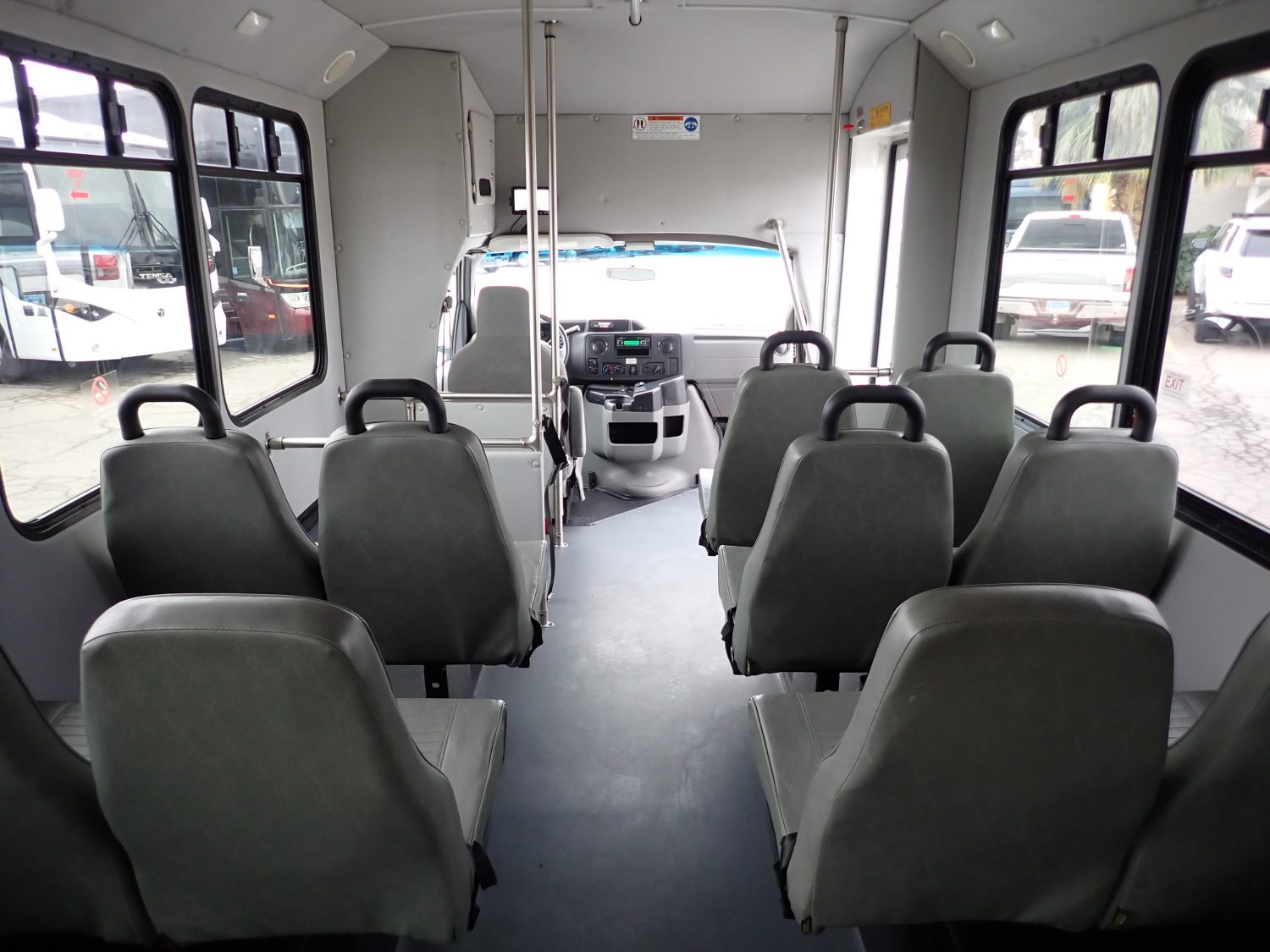 2016 Goshen Lift Equipped Shuttle Bus S29821 - Image 10