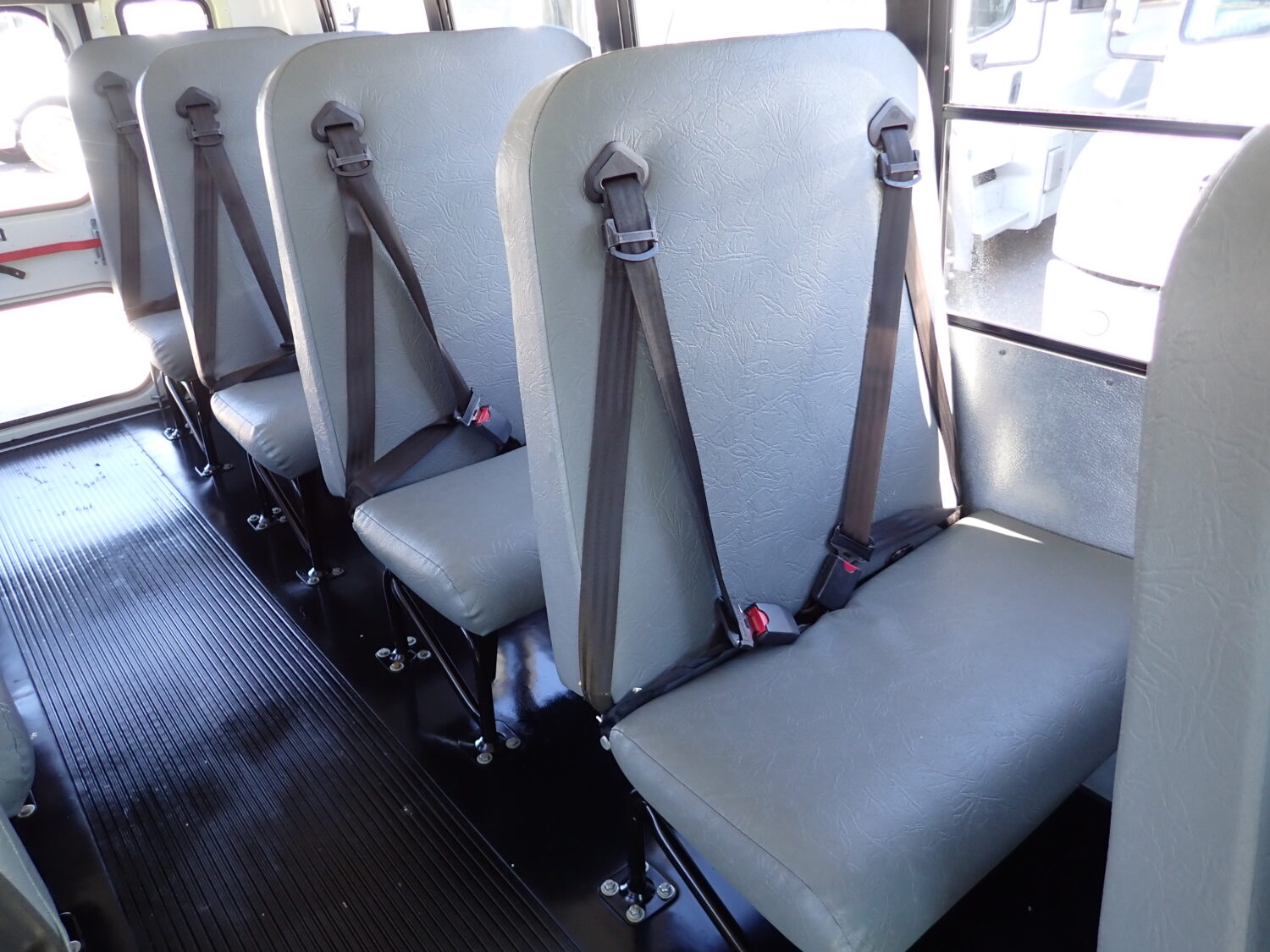 2016 Collins MFSAB Daycare Bus B66322 - Image 8