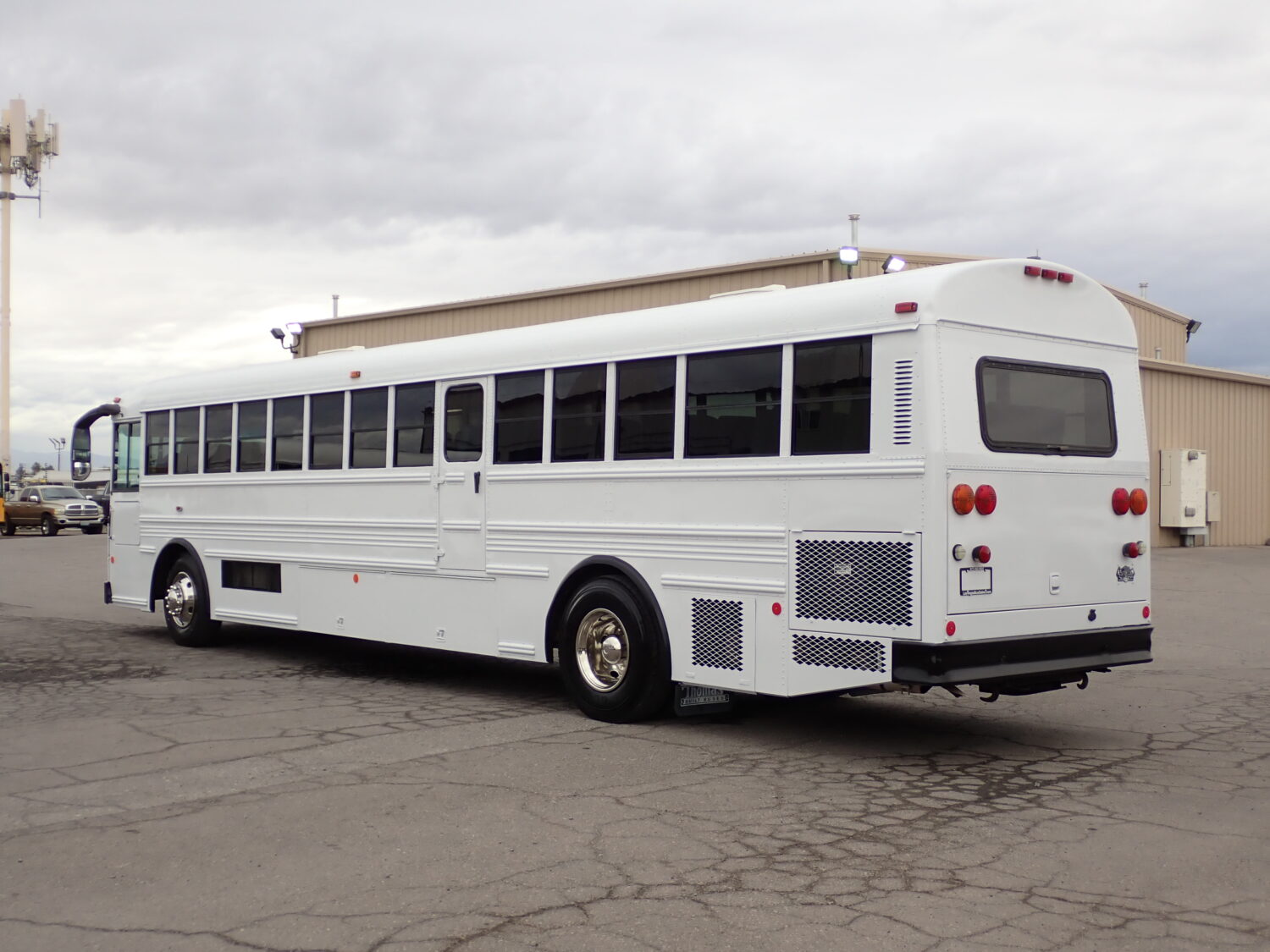2009 Thomas Saf-T-Liner HDX MFSAB School Bus B17064 - Image 5