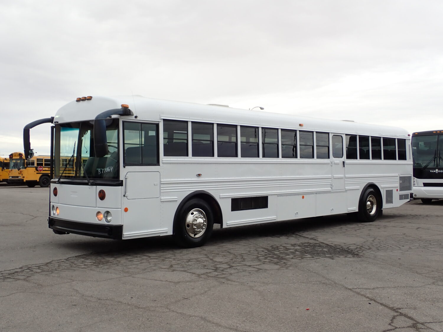 2009 Thomas Saf-T-Liner HDX MFSAB School Bus B17064 - Image 3