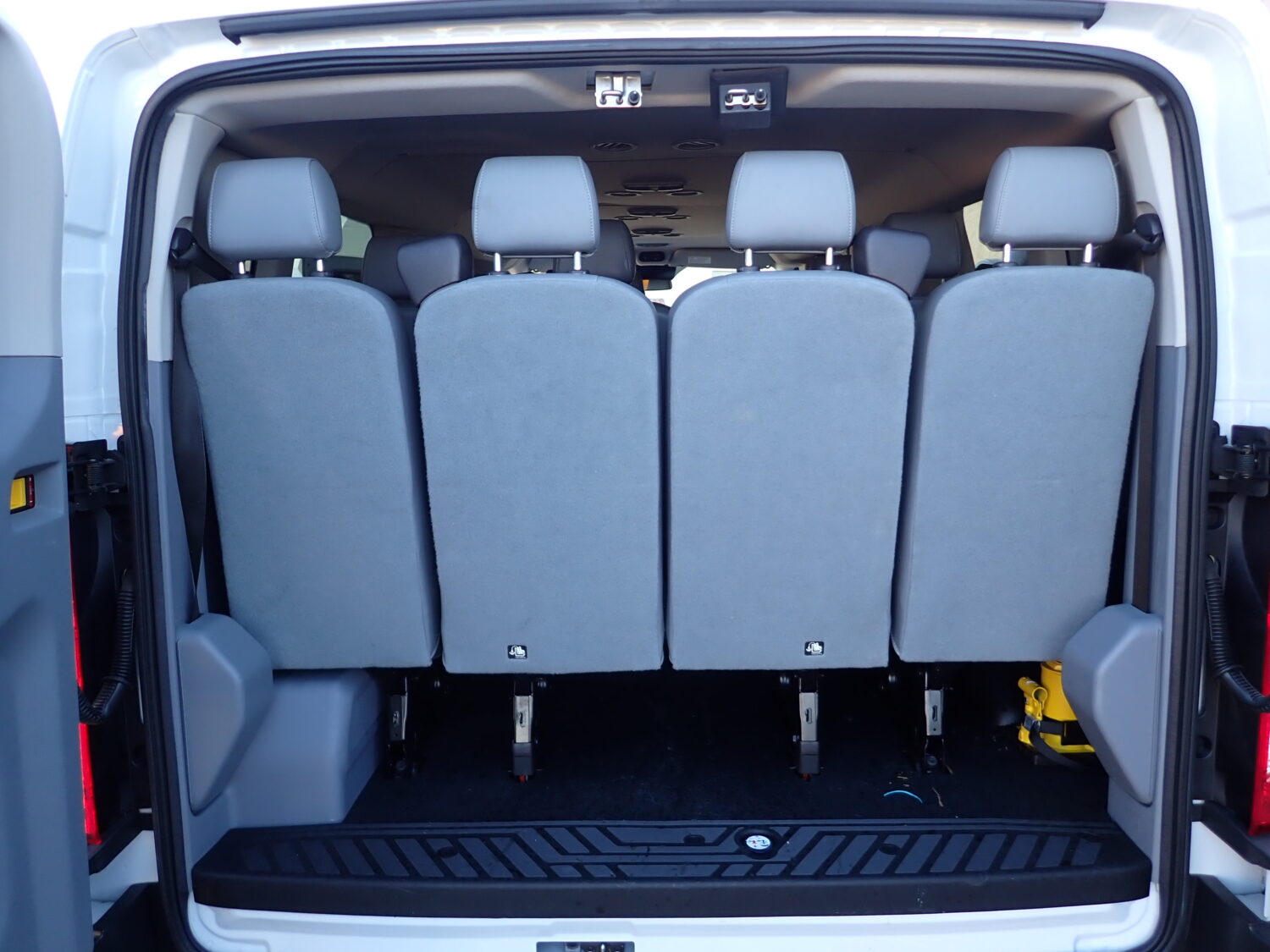 2016 Ford Transit Passenger Van S60678 - Image 10