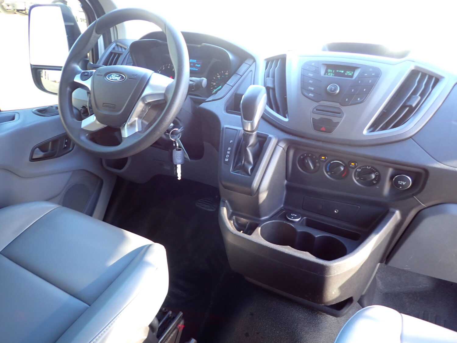 2016 Ford Transit Passenger Van S60678 - Image 11