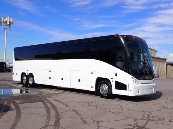 2016 MCI J4500 Highway Coach C67592