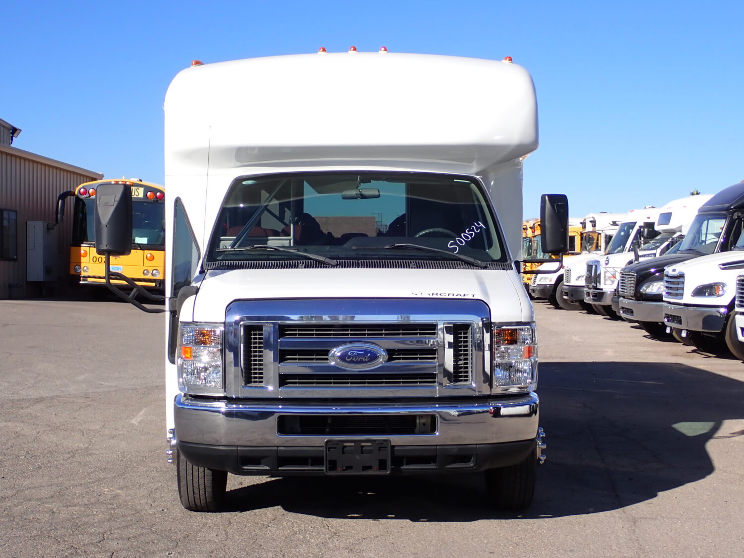 2010 Starcraft Allstar Shuttle Bus S00524 - Image 2