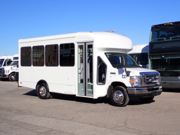 2010 Starcraft Allstar Shuttle Bus S00524