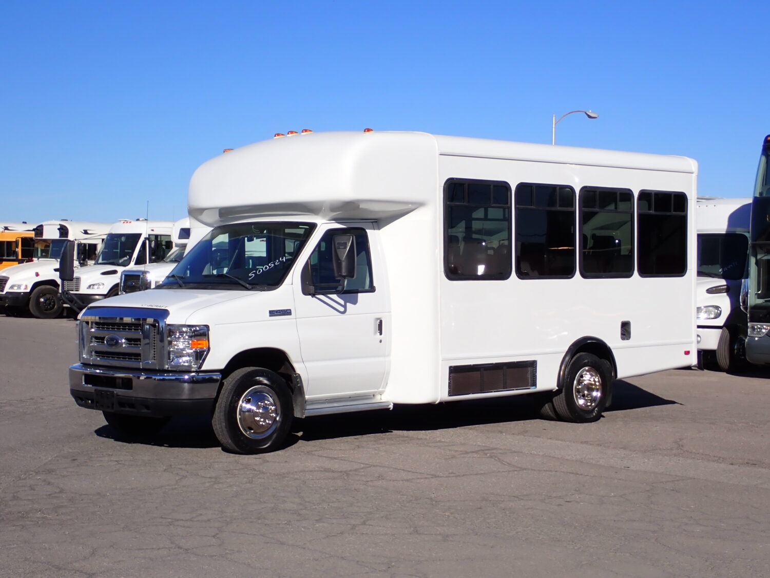 2010 Starcraft Allstar Shuttle Bus S00524 - Image 3