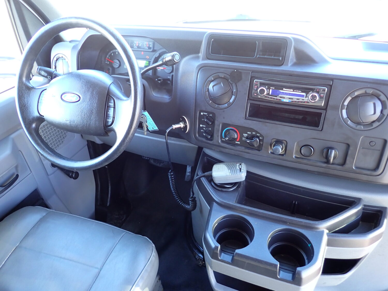 2010 Starcraft Allstar Shuttle Bus S00524 - Image 12