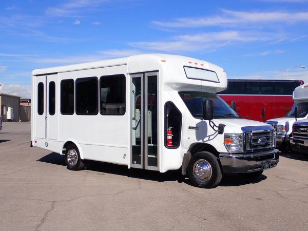 2017 Starcraft Allstar Lift Equipped Shuttle Bus S28553