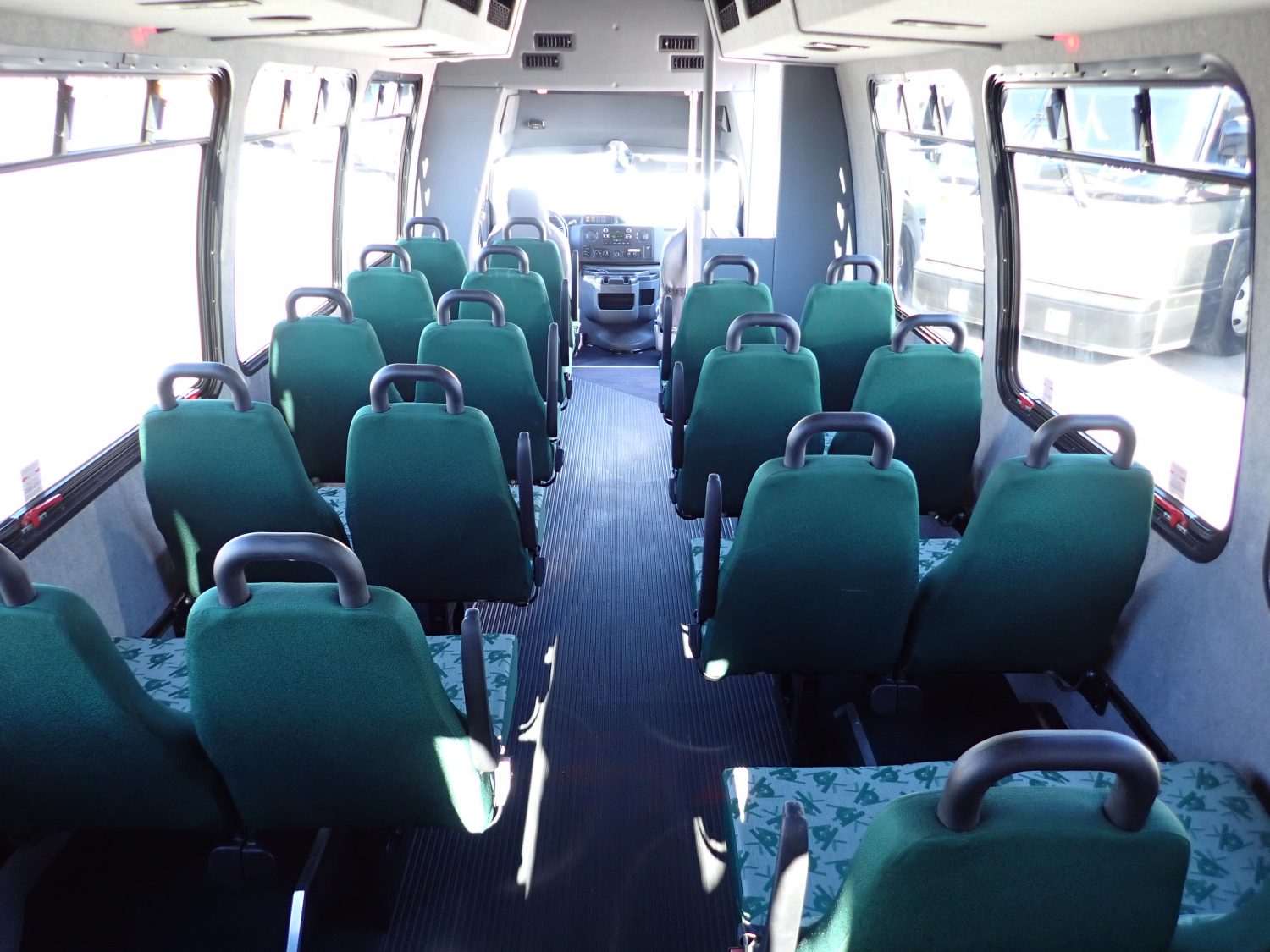 2009 Ameritrans 285 Lift Equipped Shuttle Bus S49728 - Image 10