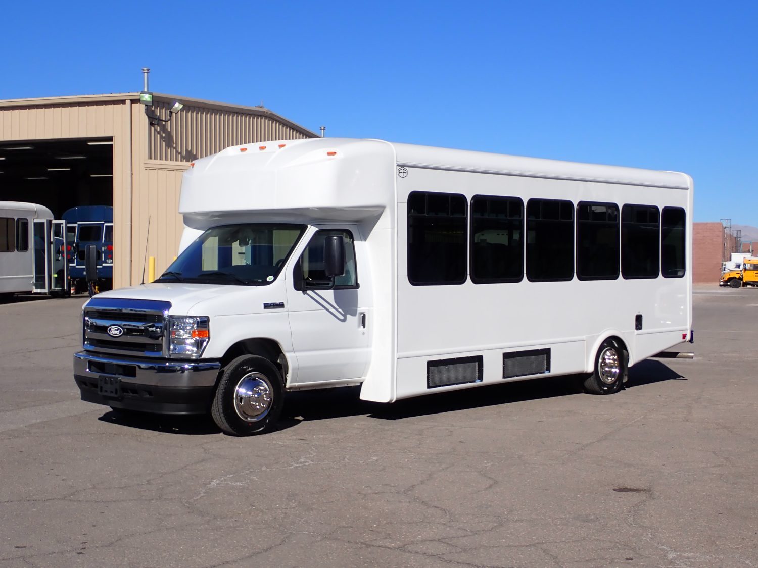 NEW 2026 ElDorado Advantage Shuttle Bus S00715 - Image 3