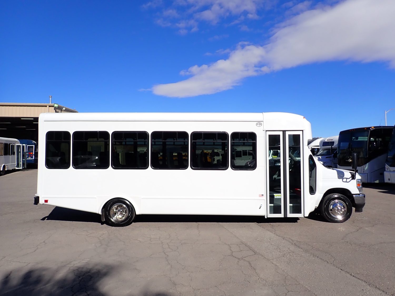 NEW 2026 ElDorado Advantage Shuttle Bus S00888 - Image 4