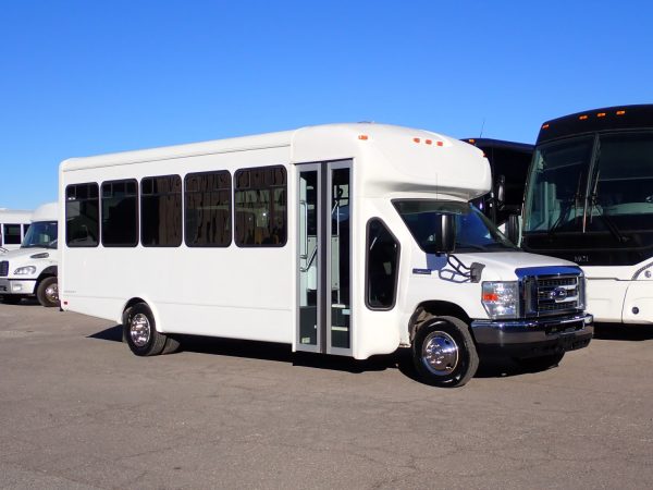 2012 Starcraft Allstar Shuttle Bus S96214