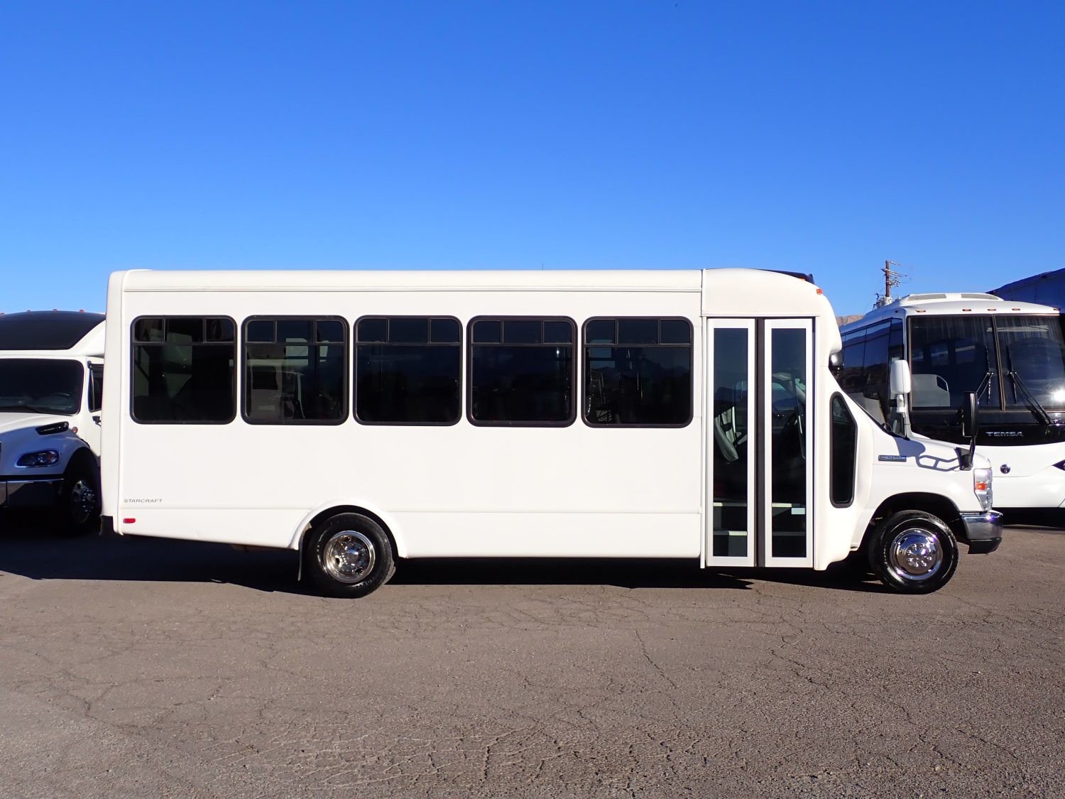 2012 Starcraft Allstar Shuttle Bus S96214 - Image 4