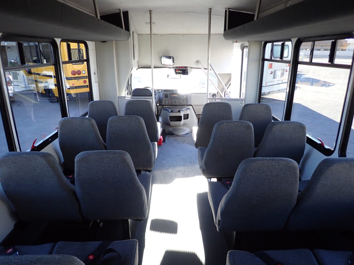 2012 Starcraft Allstar Shuttle Bus S96214 - Image 10