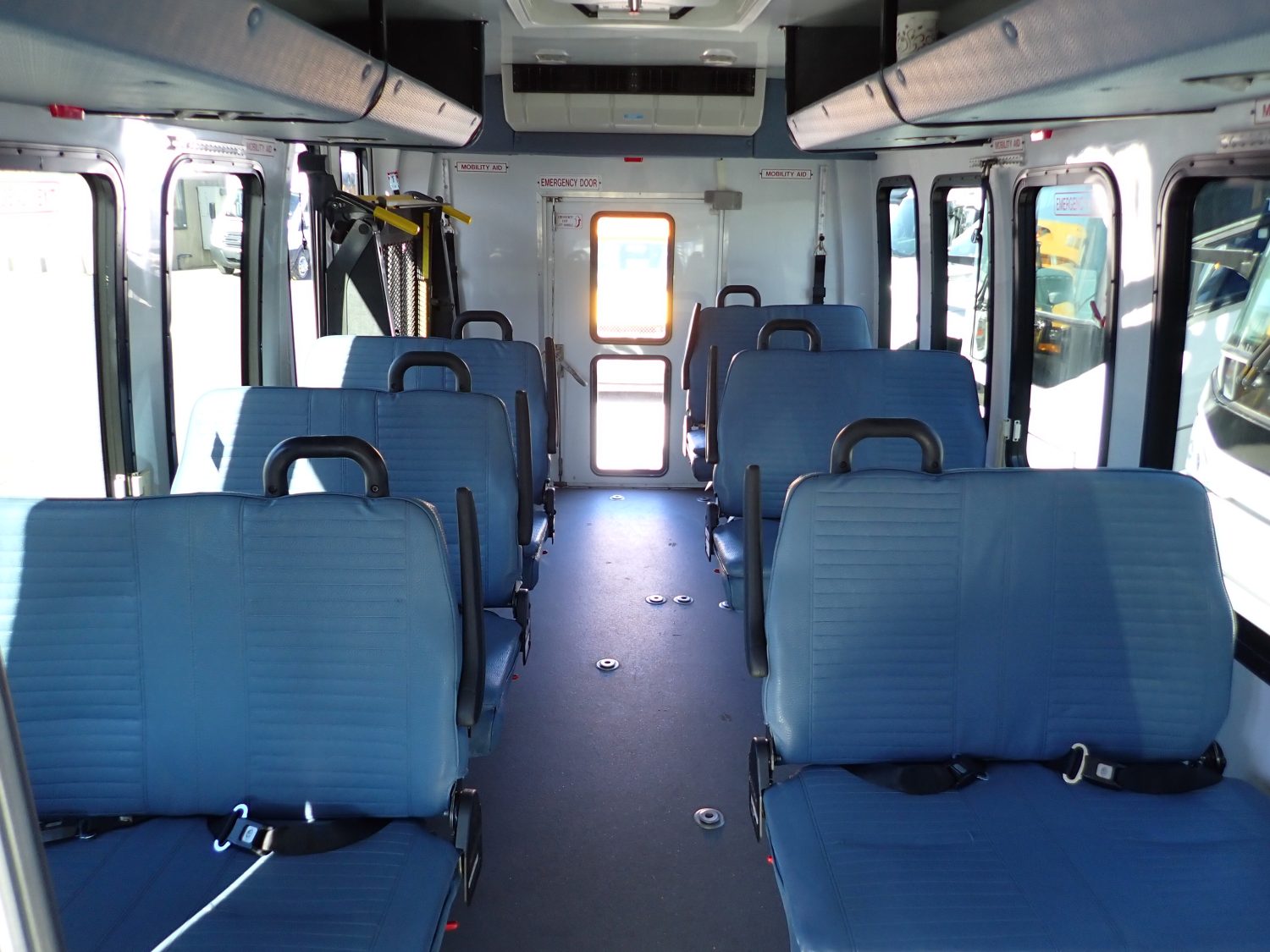 2012 Startrans Lift Equipped Shuttle Bus S89378 - Image 9
