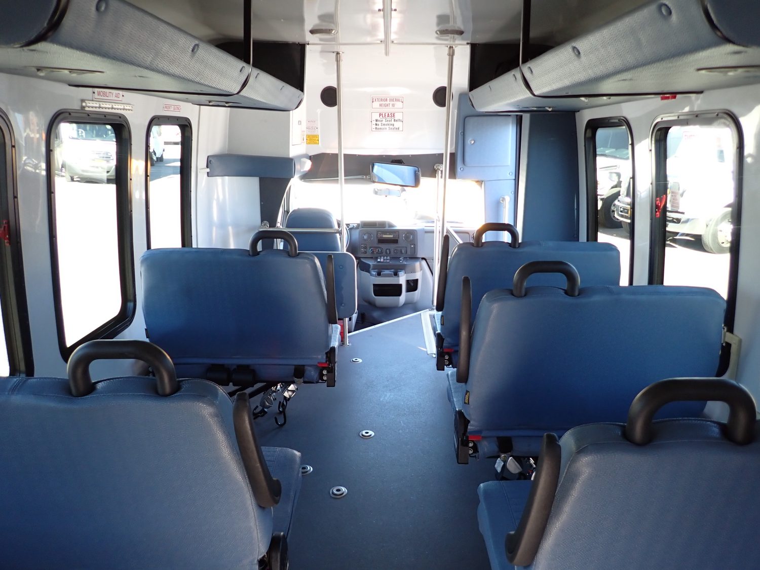 2012 Startrans Lift Equipped Shuttle Bus S89378 - Image 10