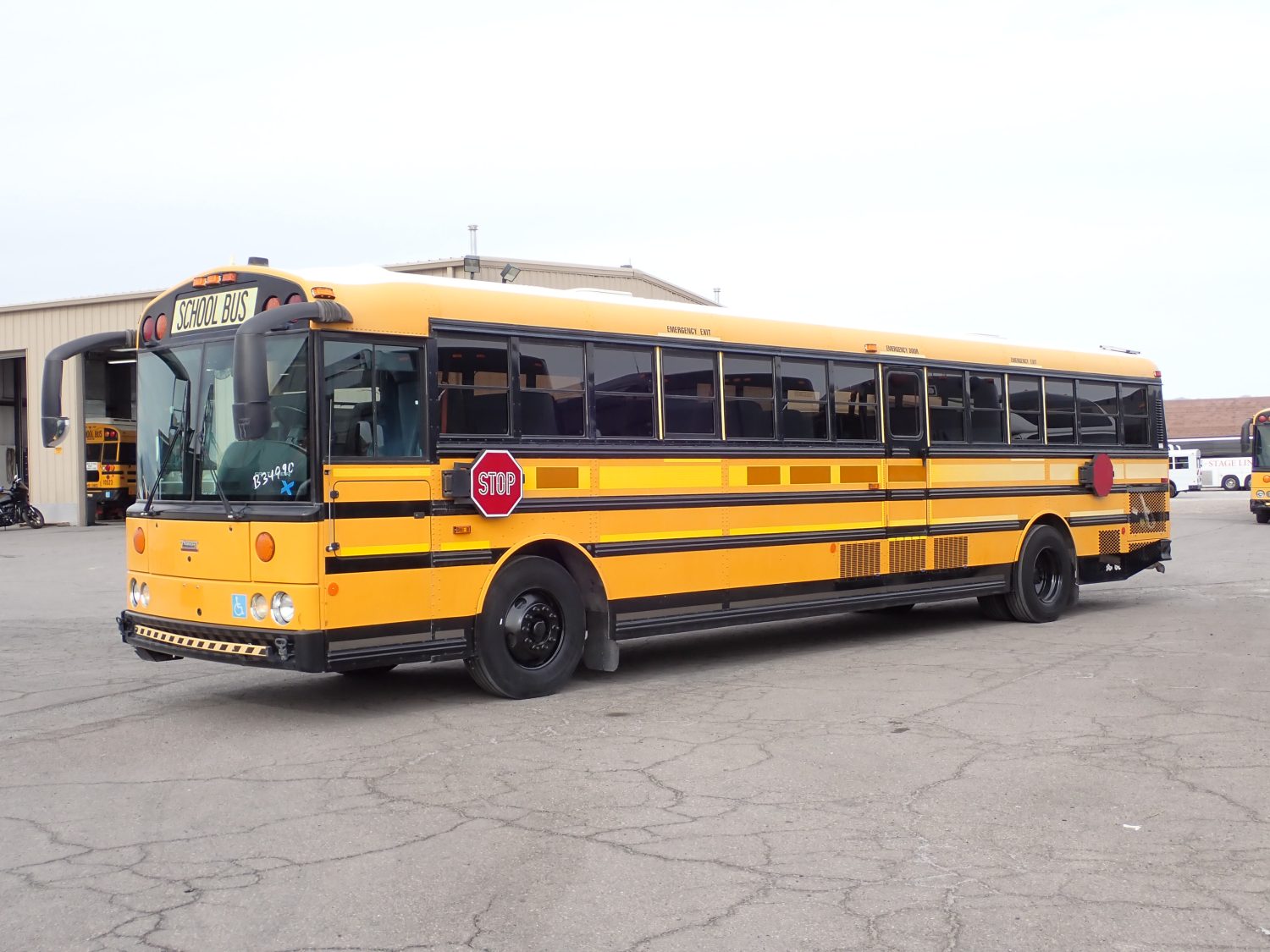 2011 Thomas Saf-T-Liner HDX Lift Equipped ADA School Bus B34990 - Image 3
