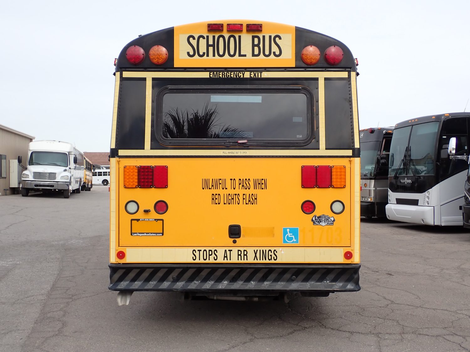 2011 Thomas Saf-T-Liner HDX Lift Equipped ADA School Bus B34990 - Image 6
