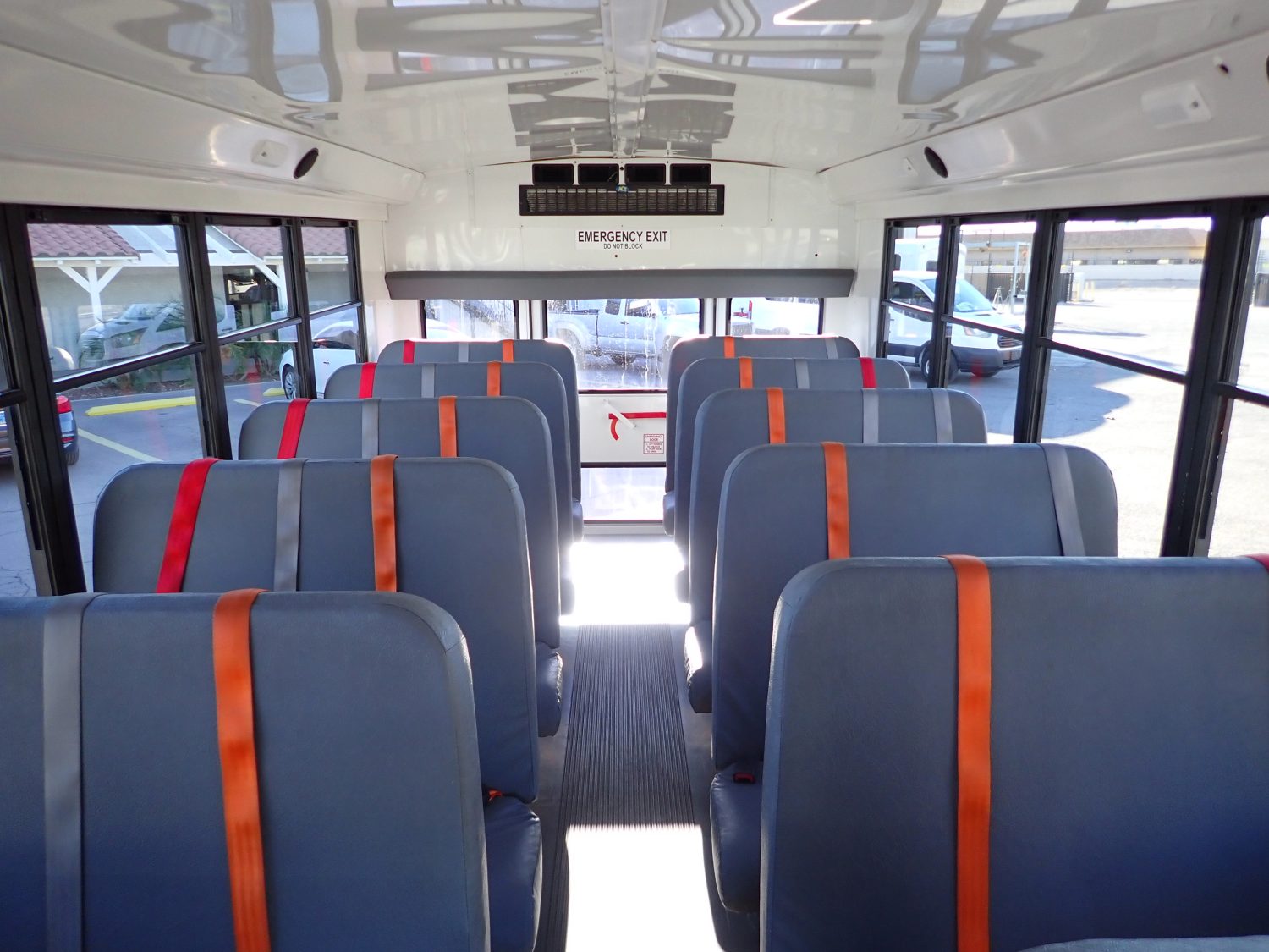 2013 Collins School Bus B38412 - Image 9