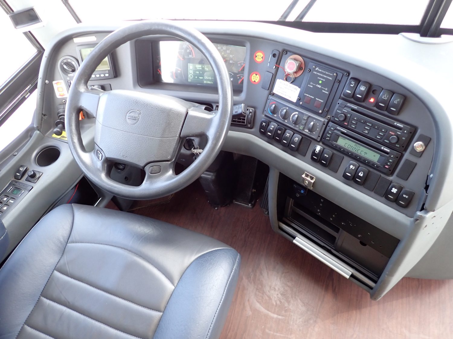 2017 Volvo 9700 Luxury Highway Coach C80647 - Image 11