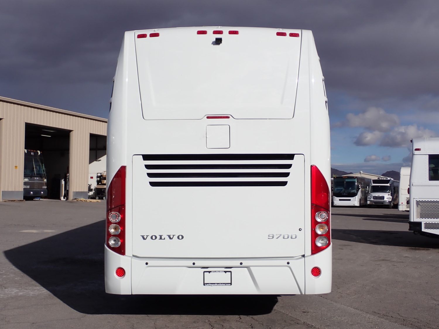 2017 Volvo 9700 Luxury Highway Coach C80647 - Image 6