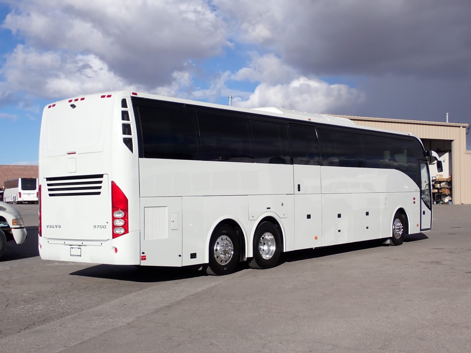 2017 Volvo 9700 Luxury Highway Coach C80647 - Image 7