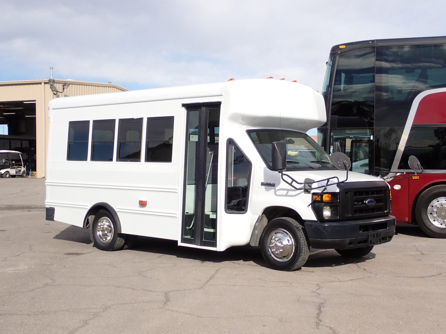 2009 Starcraft Prodigy MFSAB Daycare Bus B20039