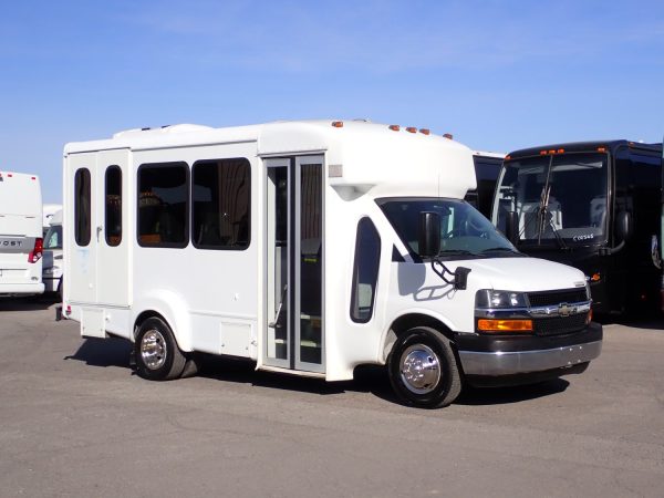2016 Goshen Impulse Lift Equipped Shuttle Bus S50721