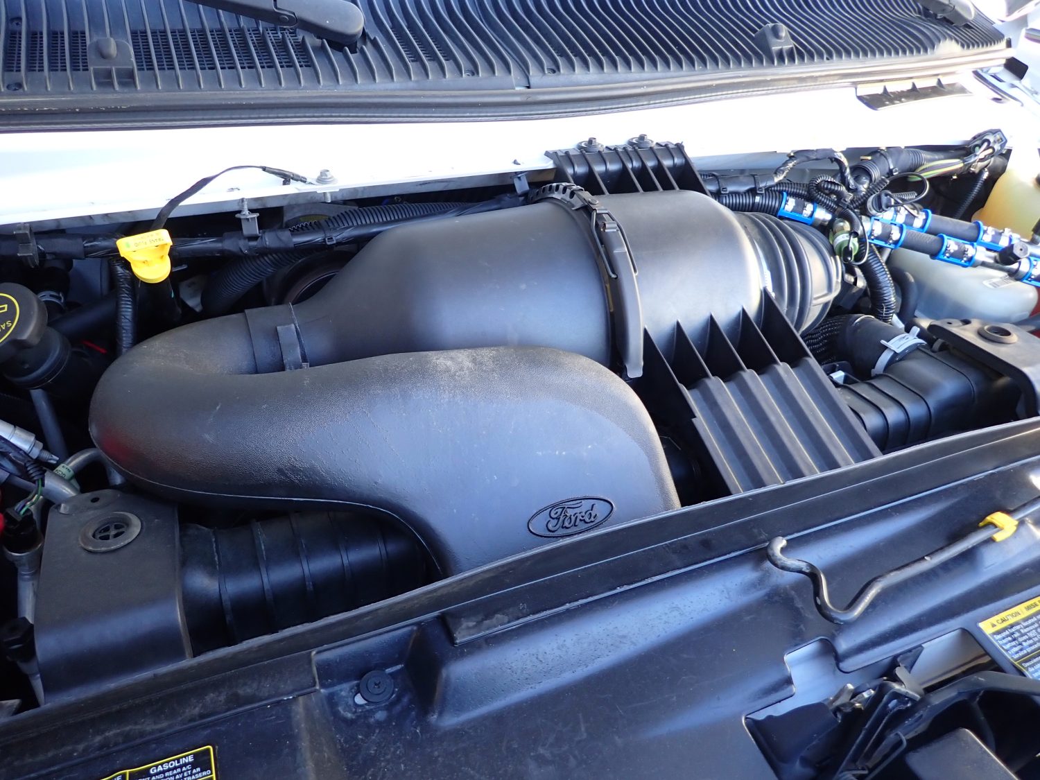 2016 Startrans Lift Equipped Shuttle Bus S55266 - Image 12