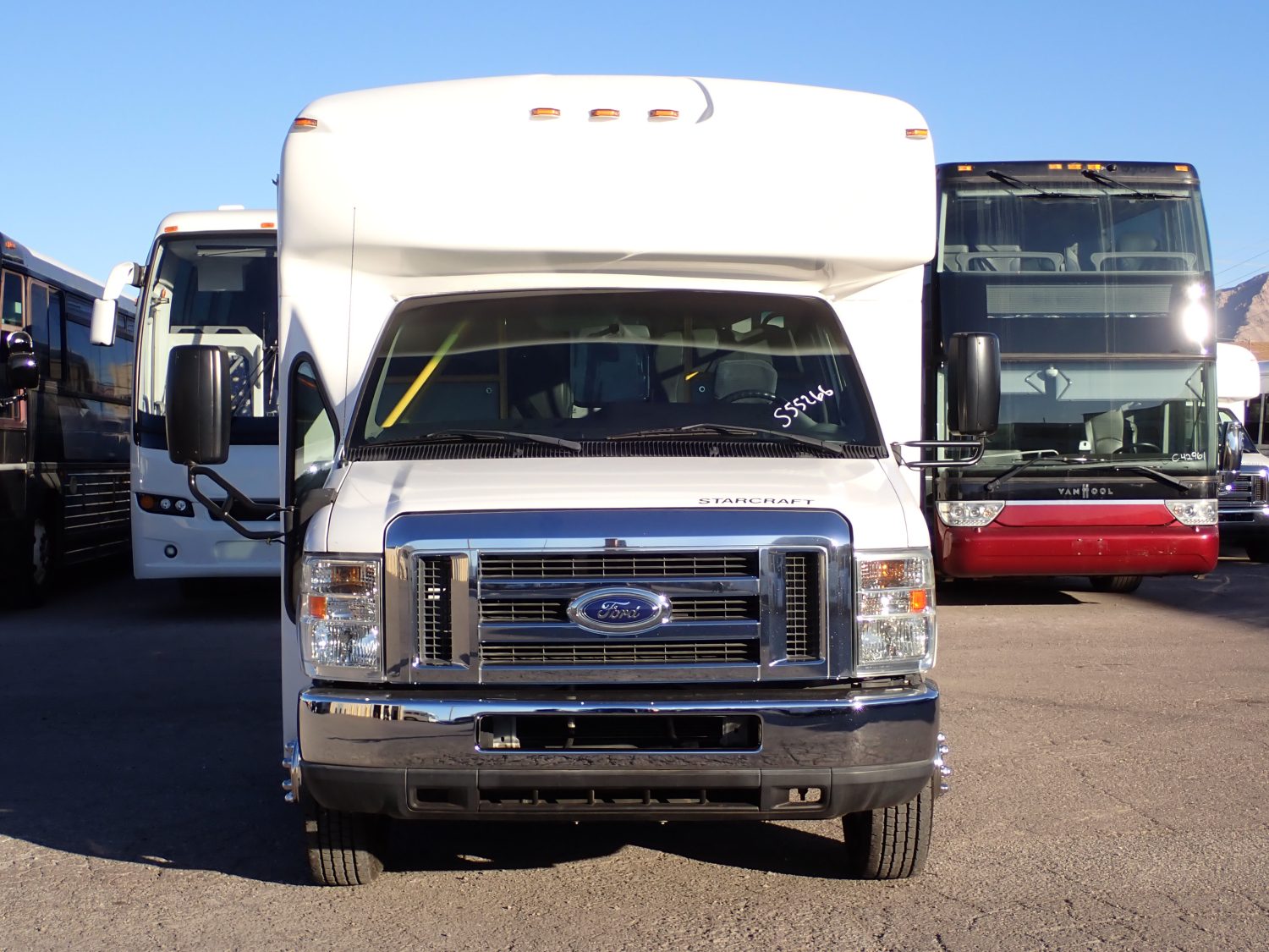 2016 Startrans Lift Equipped Shuttle Bus S55266 - Image 2