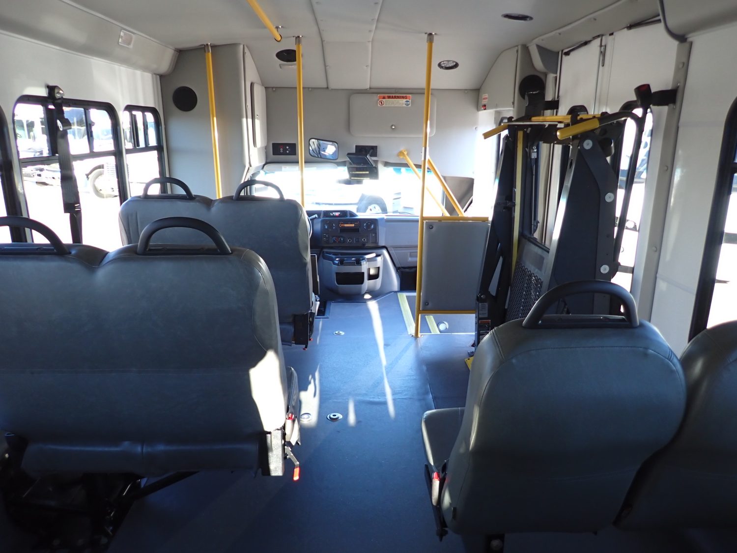 2016 Startrans Lift Equipped Shuttle Bus S55266 - Image 10