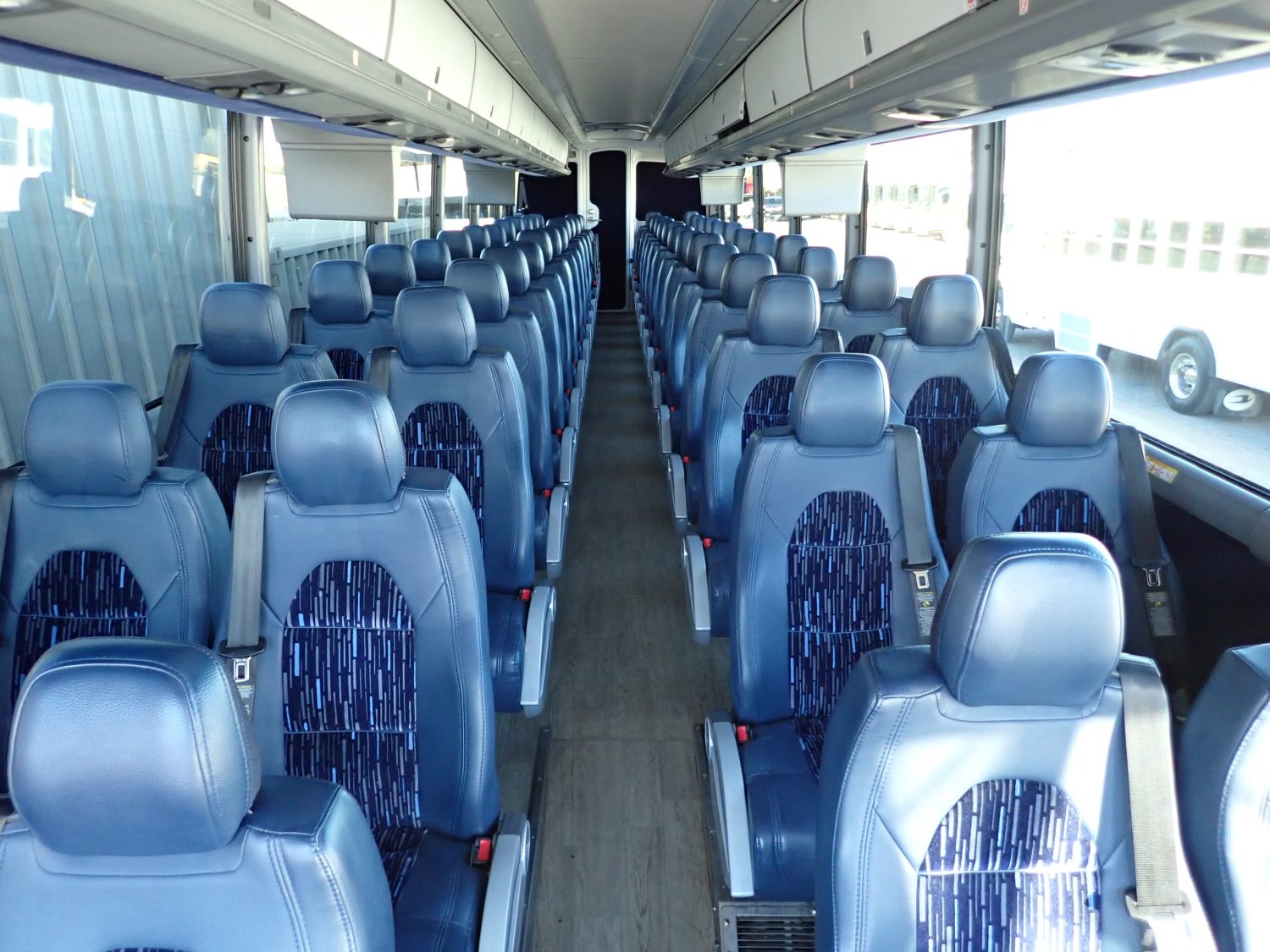 2024 MCI J4500 Lift Equipped Highway Coach C08260 - Image 9